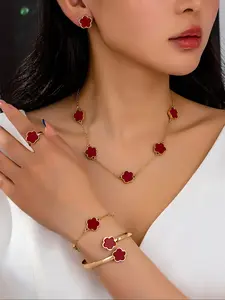 Women's Lucky Clover Necklace Bracelet Ring Earrings Set, Fashionable Six-Piece Jewelry Collection, Versatile Women's Accessory, Elegant Jewelry Set