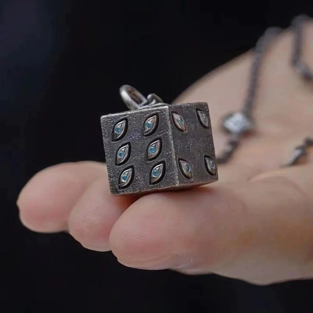 Unisex Anime Gojo Satoru Eyes Cosplay Metal Neckchain, One Size Geometric Vintage Dice Shape Square Pendant Jewelry, Gothic Choker for Halloween (Toys & Hobbies Specialty DIY Supply)
