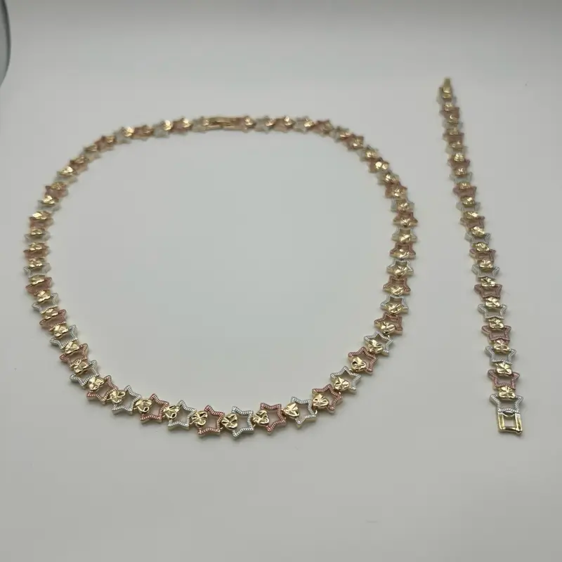 18k Gold Necklace with Star Design and Adjustable Chain for Women's Fashion