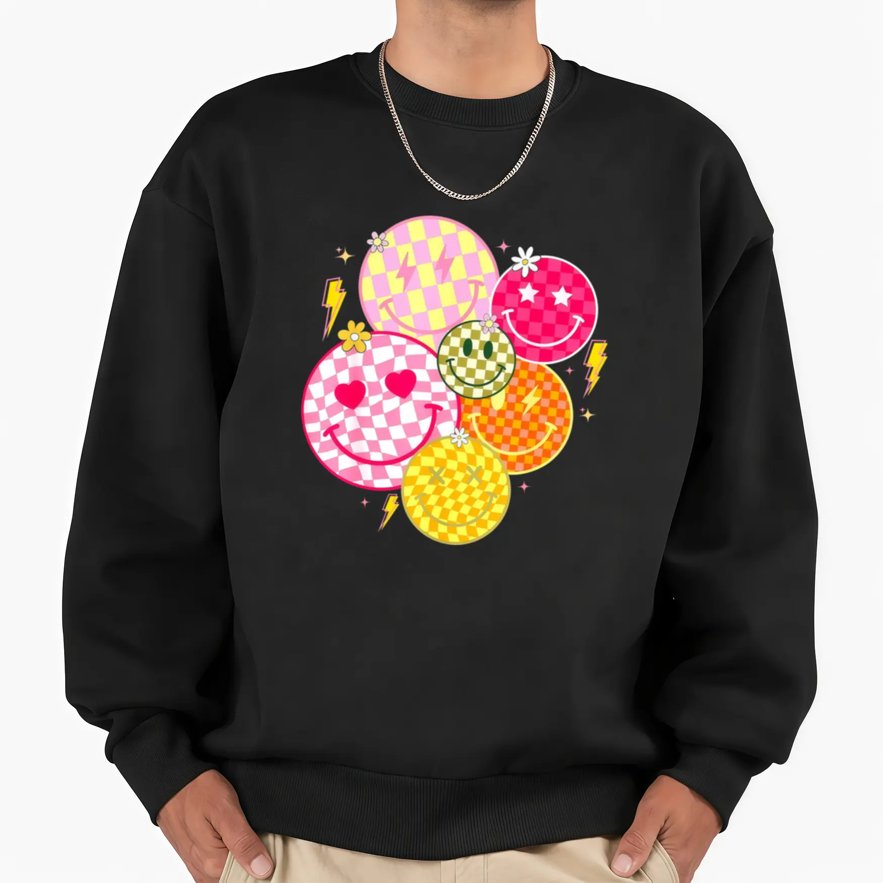 Retro Long Sleeve Sweatshirt with Happy Checkered Smile Face – Trendy and Cozy Style