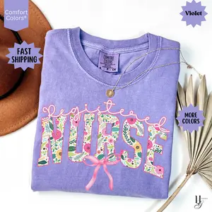 Custm Comfort Colors® Floral Registered Nurse Bow Shirt Pink Girly Aesthetic RN Nurse Coquette Tee Nursing School Graduate Gifts Nurse Week Fabric Top Womenswear Fit