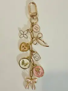 The Bookish Sweetheart Charm Chain for Kindle, Nook, Kobo, E-reader, Tablet, Handbag, Planner | Cute Accessories | Clip-On Accessories