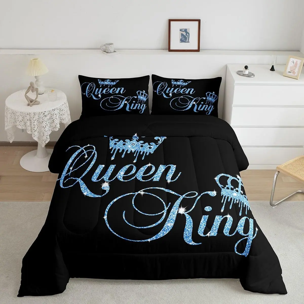 Luxury King-Size Crown & Couple Designer Comforter Set - His and Hers Black Navy Blue Breathable Duvet, Decorative Bedding, Comfy Bed Sets for Valentine's Day Decor, Breathable Duvet Set