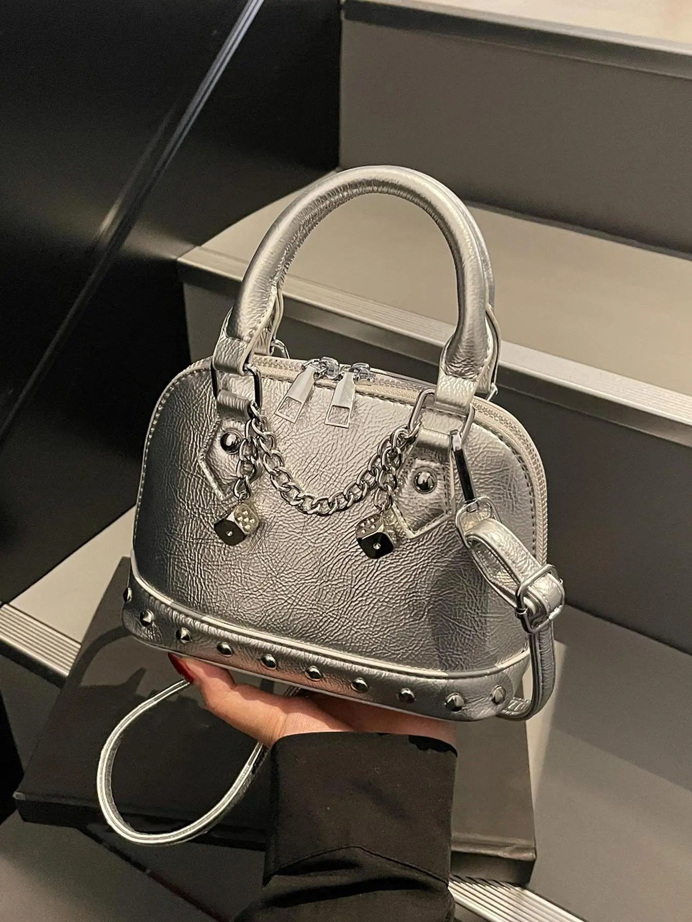 Punk style silver rivet small bag, chain pendant, niche design shell bag type hand-held crossbody, trendy personality street bag, suitable for gatherings, street shooting dates, parties, Casual Trendy Handbag