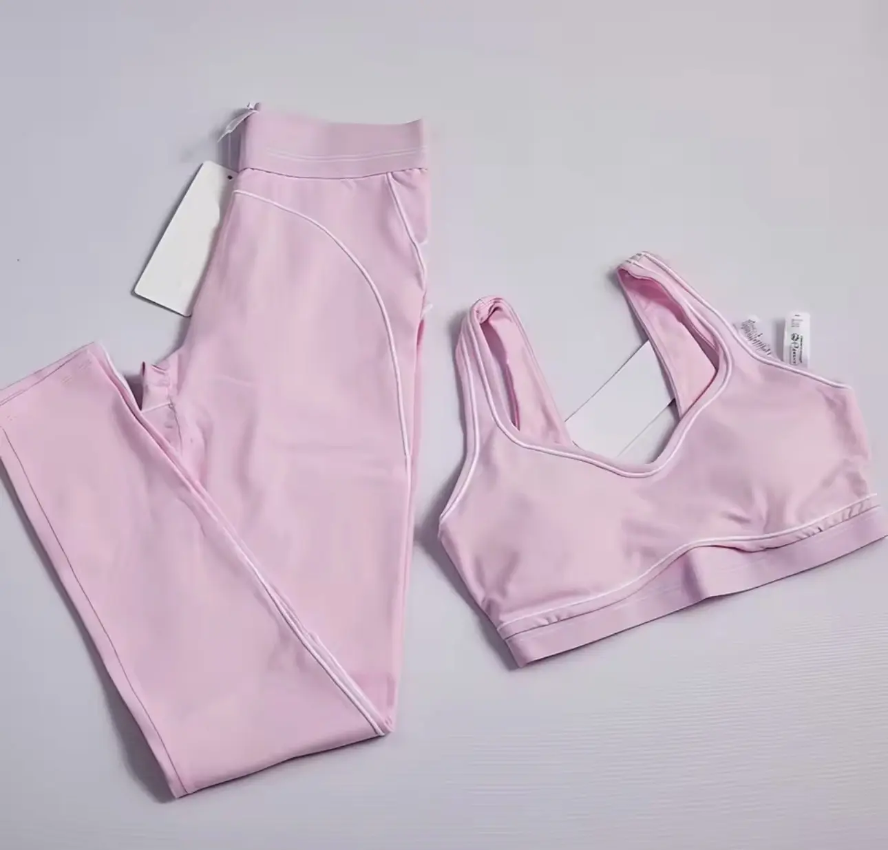 Yoga Set - Comfortable & Breathable Leggings & Bra Top for Women - Ideal for Yoga & Daily Wear - Soft & Durable Material