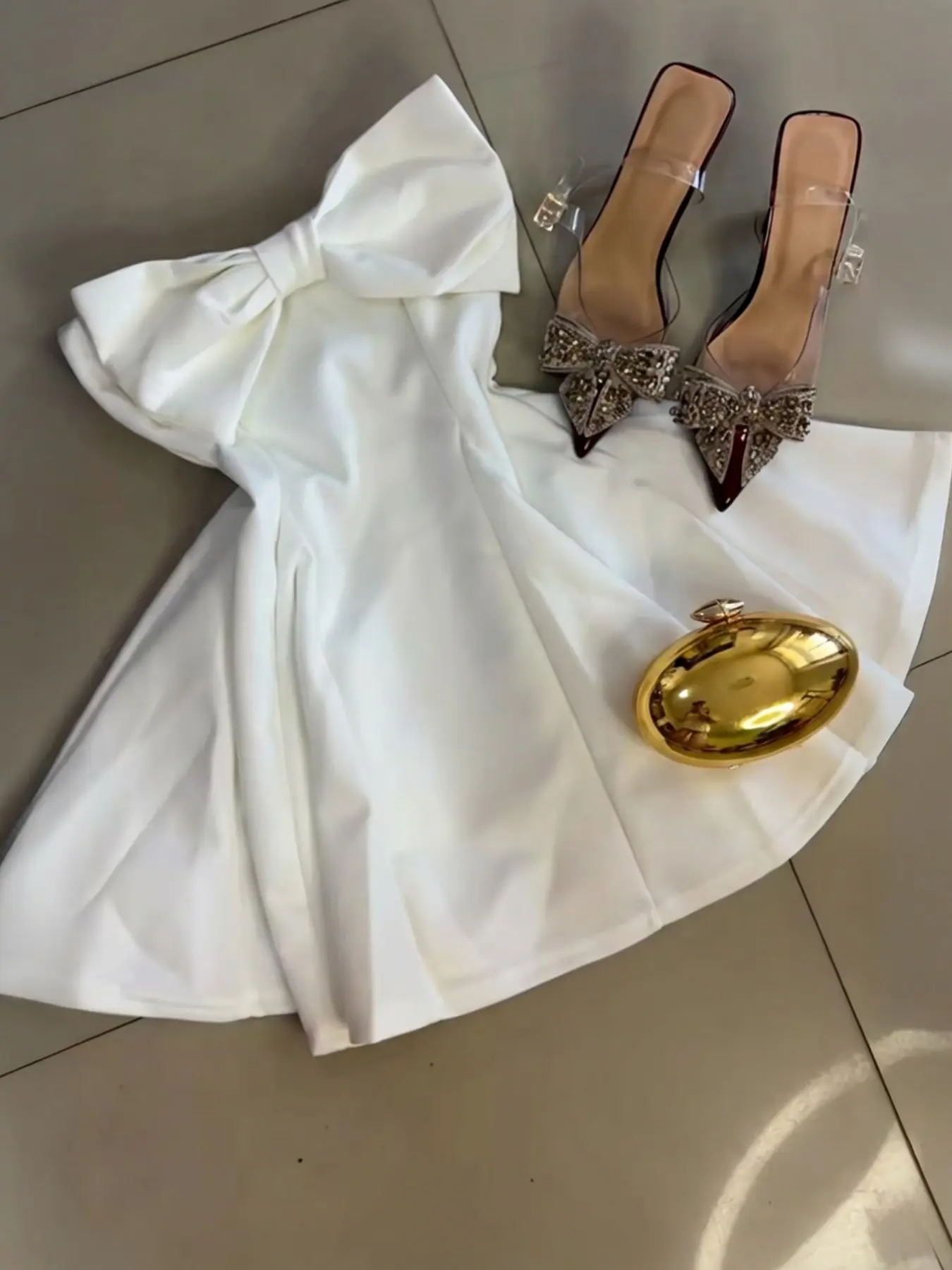 Women's Solid Color Strapless Fitted Flared Dress with Bow Decoration, Sweet Flirty Design for Summer Dates, Travel, and Vacations, Fashionable & Comfy, Womenswear, Lady, Brunch Dresses