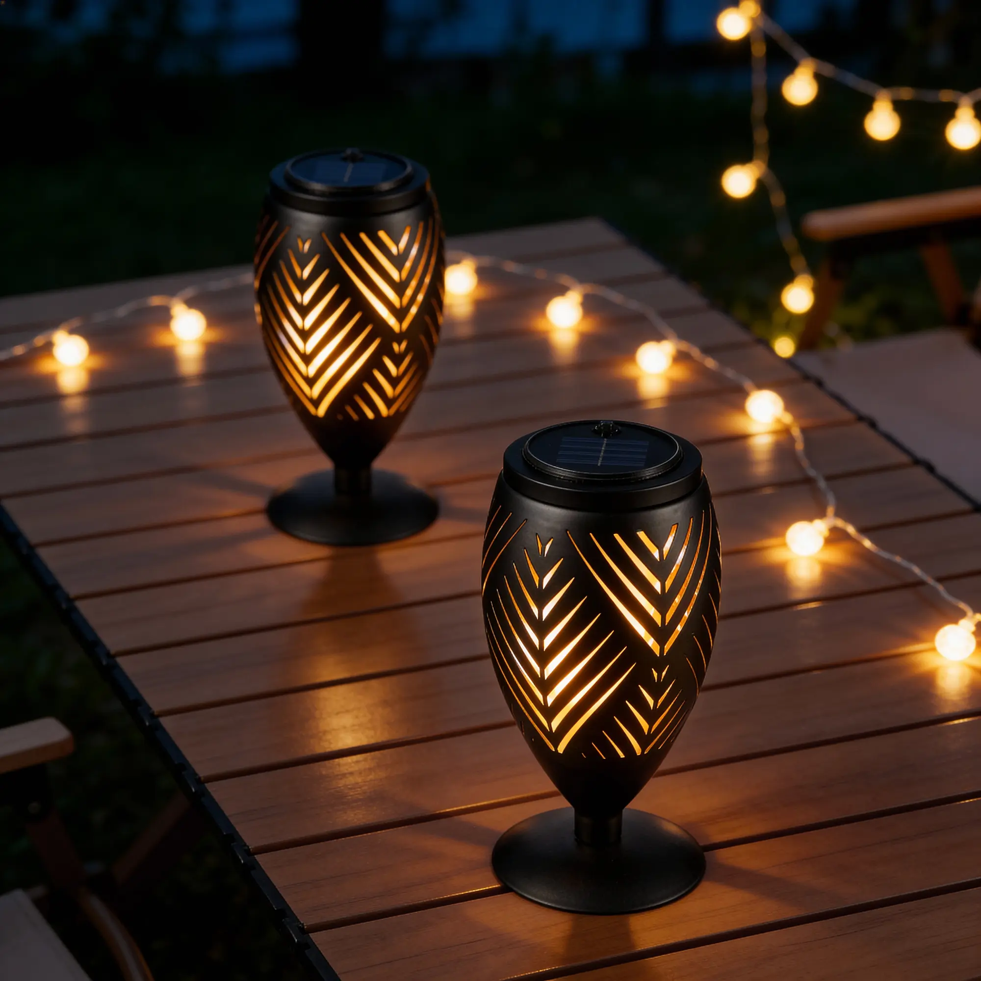 Glitzhome Set of 2 Black Metal Solar Illuminated Outdoor Lanterns with LED Lights, Outdoor Lights Lamps for Summer Use, Solar Lights Outdoor, Patio Decor