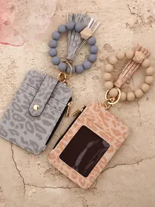 1ps  Leopard Print Card Holder, Silicone Bracelet Keychain, Leather Wallet for Women, Silicone Keychain, ID Card Holder, Girl's Credit Card Clip, Card Holder Organizer, Card Slots