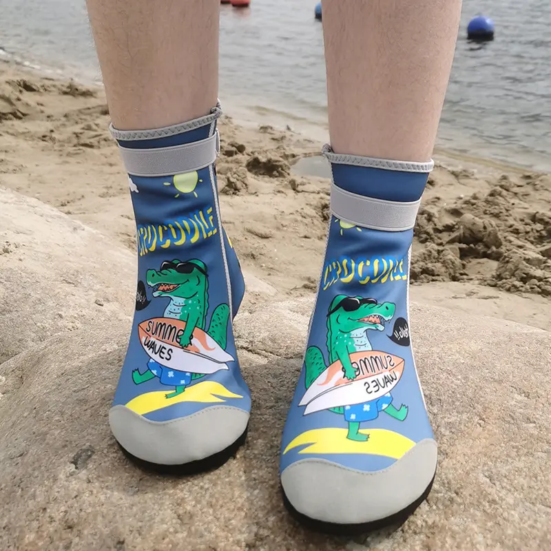 Children's High-Top Velcro Diving Socks - Quick-Drying Lycra Water Shoes, Anti-Slip Soft Soles, Fits 14.4-15.3cm,16.4-17.6cm,17.7-18.8cm,18.9-20.3cm Sizes for Swimming, Beach Use