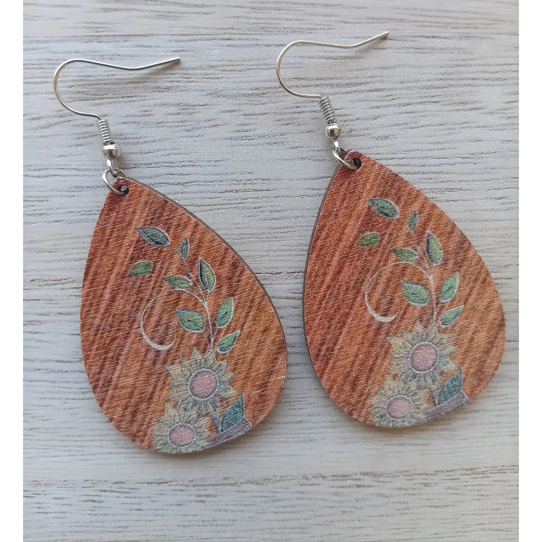 Vintage Wooden Floral Design Earrings