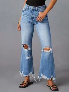 Women's Casual Fashion Denim Jeans with Ripped Details, Stylish Distressed Design for Everyday Wear, Comfortable, Trendy and Fit