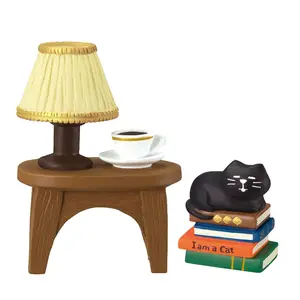Miniature Cat on Books Figurine for Office Desk Decor, Cute Kitty Resin Home Desk Decoration, Black Cat Lover Gifts, for Mom,Sisters,Friends,Coworkers