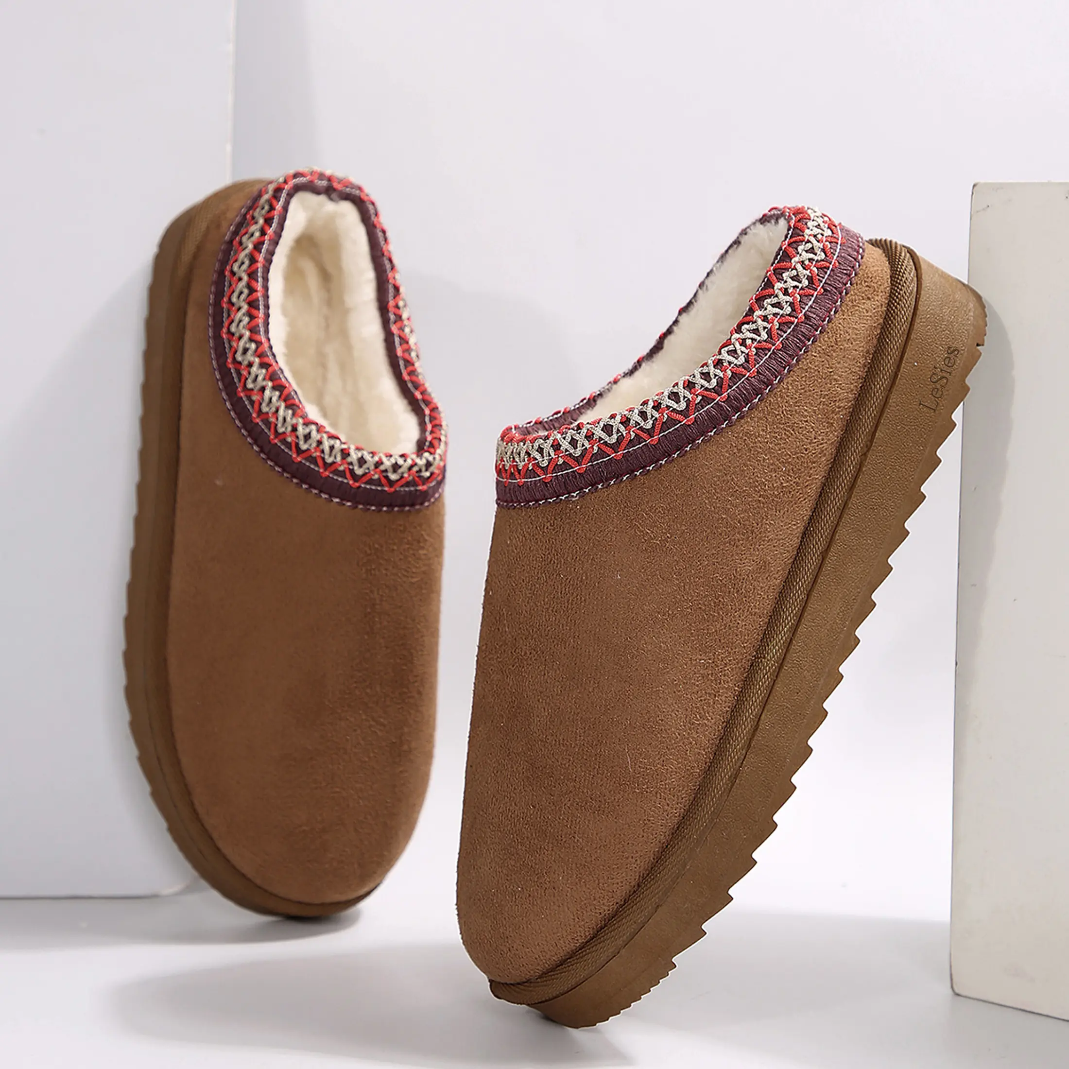 Women’s and Girl’s Platform Slipper for Indoor And Outdoor -  Non-Slip Shoes with Thick Flat Soles and Snow Boot Platform - Perfect for Autumn And Winter Springfresh