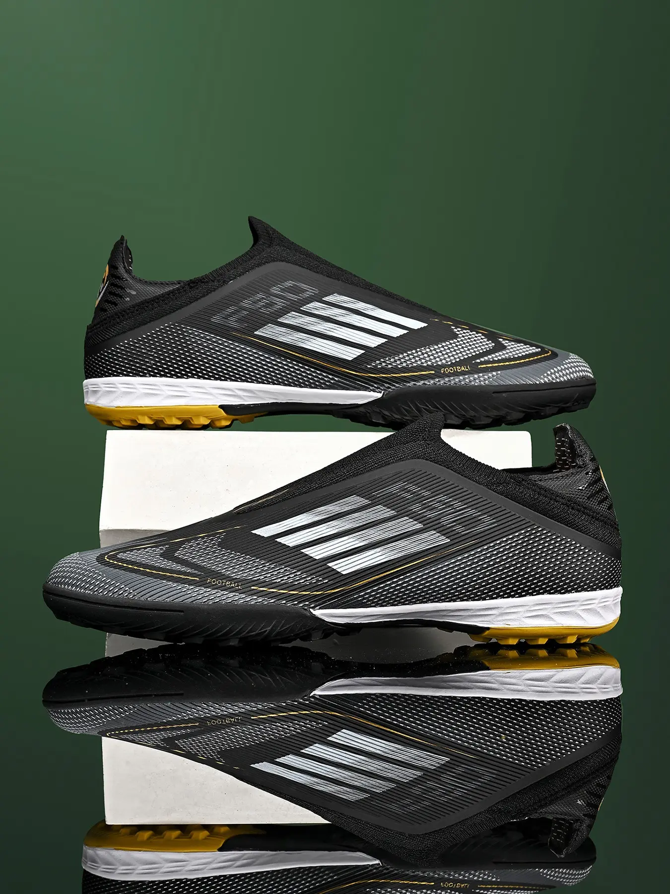 Professional Sporty Soccer Shoes, Soccer Cleats, Training Soccer Boots, Tpu Seamless Upper, Breathable, Durable, Comfortable, 5 Colors, Sizes 35-45, Outdoor & Indoor Training