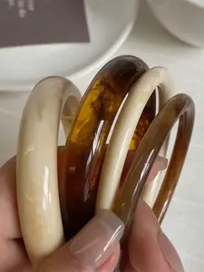 Elegant Vintage Acrylic Round Bracelets for Women, 4pcs Resin Bangle Set Fashionable Simple Design, Casual Wear, All Seasons, Plain Pattern, Stackable Bracelets, Stacking Bangles