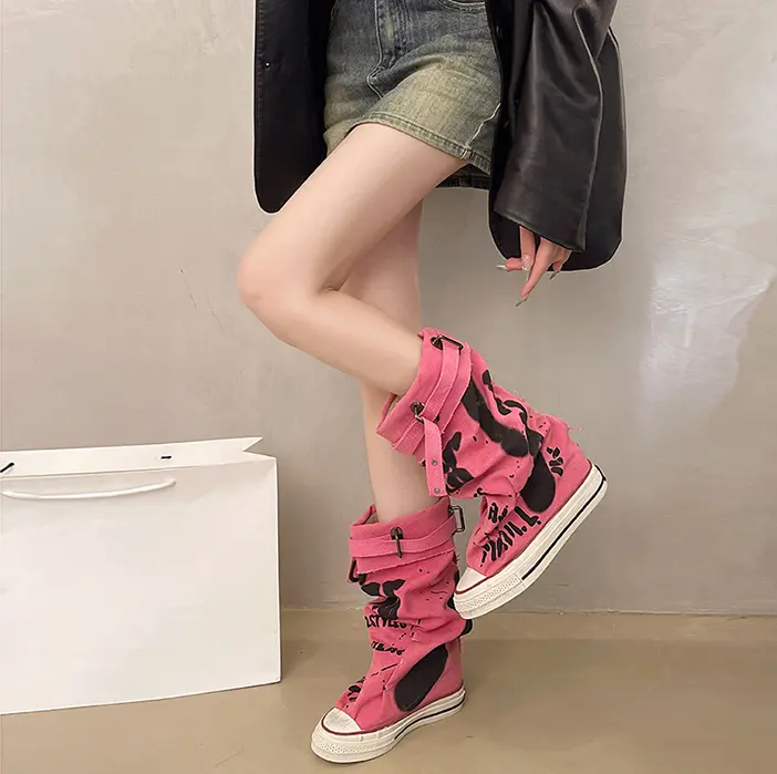 Women's Niche Graffiti Canvas Cuff Mid-Calf Boots, 2026 New Streetwear Slouch Walking Sneaker Boots, Fashion Footwear for Women, Walking Shoes