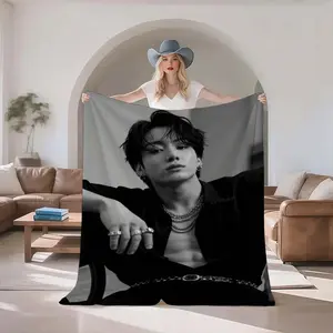 Black And White Portrait Creative Themed Patterned Blanket, Thickened, Ultra-Soft, Made of Flannel Material, Warm for Winter, Multifunctional Soft Nap Blanket, Sofa Cover, a Warm Companion, Perfect for Office, Dormitory - Suitable for All Seasons-280GSM