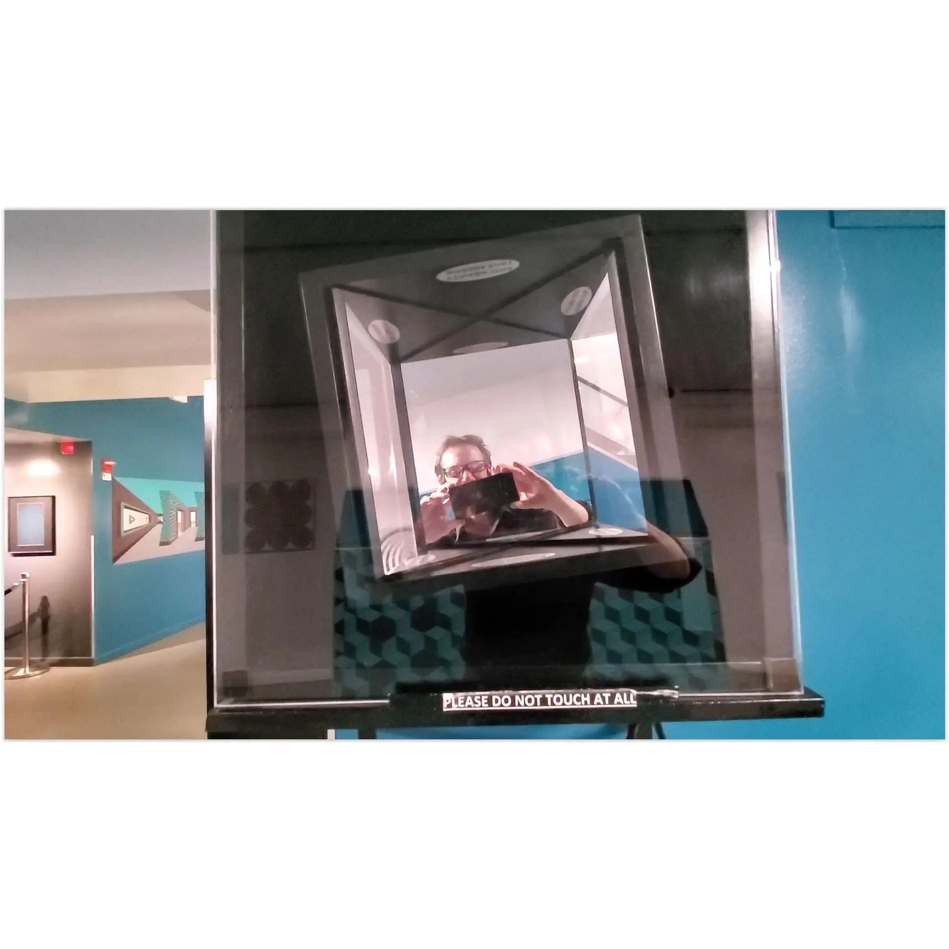 Anti-Gravity True Mirror Experience