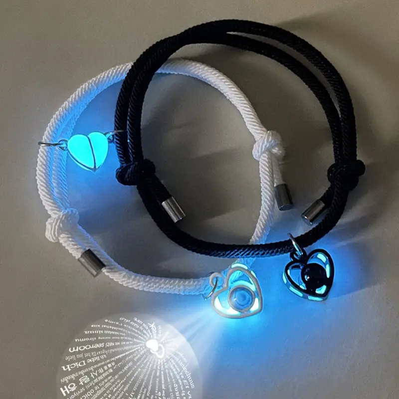 Night Glow Heart Projection Personalized Couples Bracelet, Cute Style Love Message Bracelets Gift Set, 100 Languages I Love You, Perfect for Lovers, Heart Shaped Bracelet, Xoxo Style Bracelet, Matching Heart Bracelets