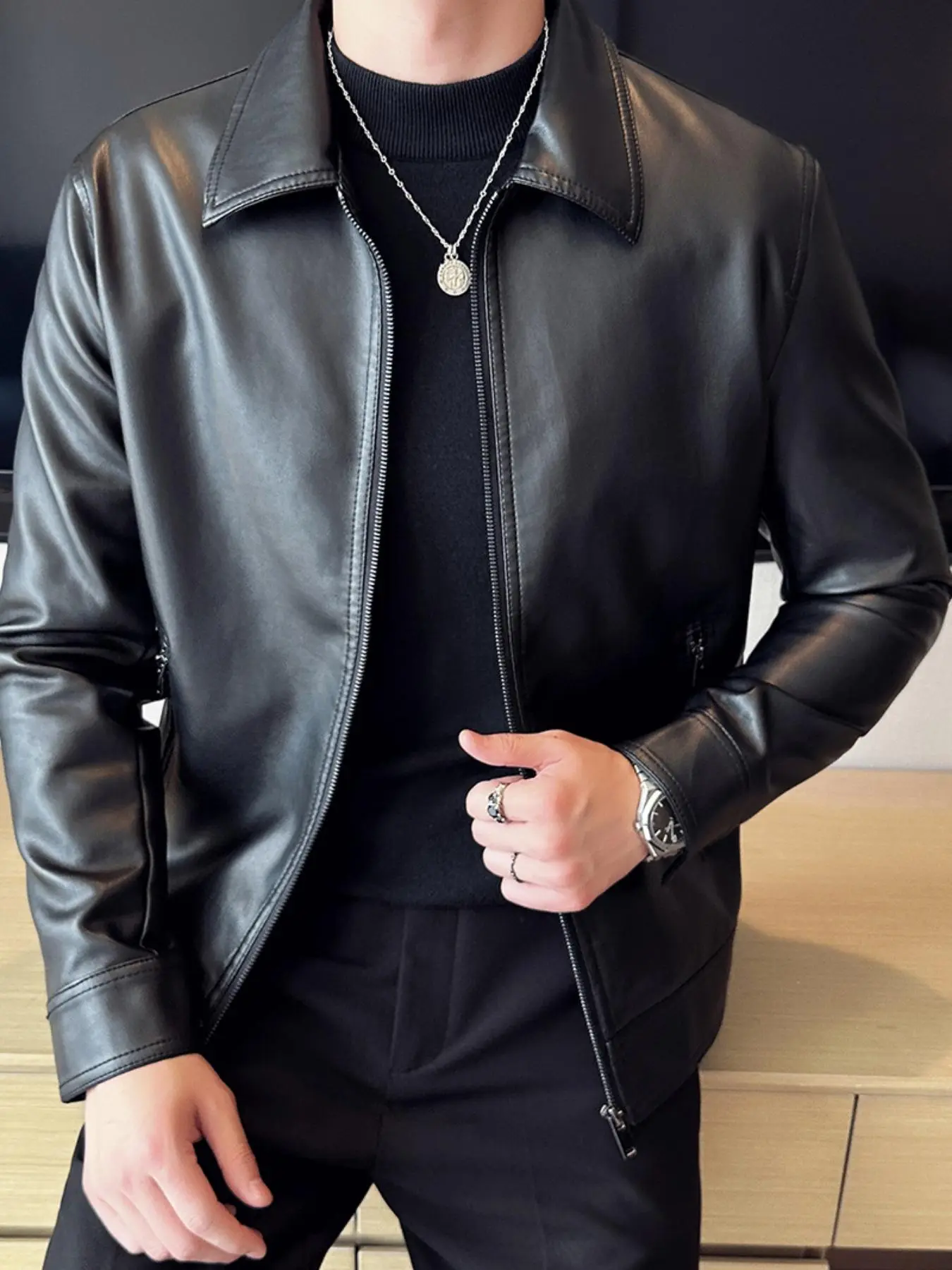 Men's Regular Fit Solid Zipper Pocket PU Leather Jacket, Casual Long Sleeve Collar Outerwear for All Seasons, Fashion Men's Clothing for Daily Wear