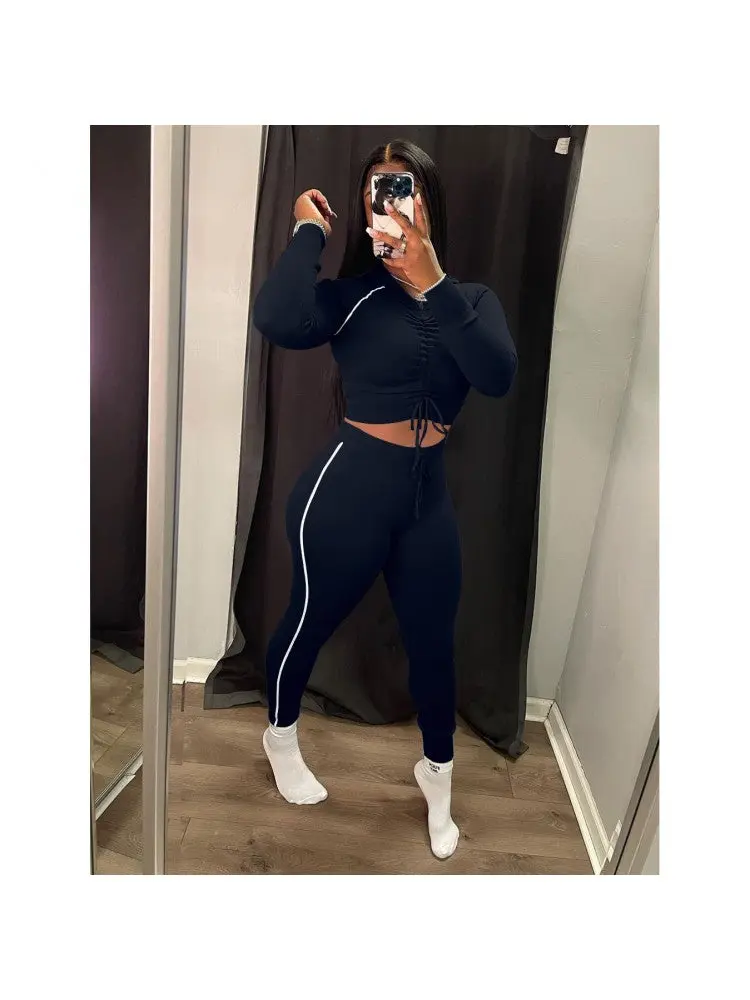 Women's Physique Fitting Hooded Collar Black Solid Color Jogging Suit