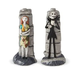 Enesco Nightmare Before Christmas Jack & SallySalt Pepper Set
