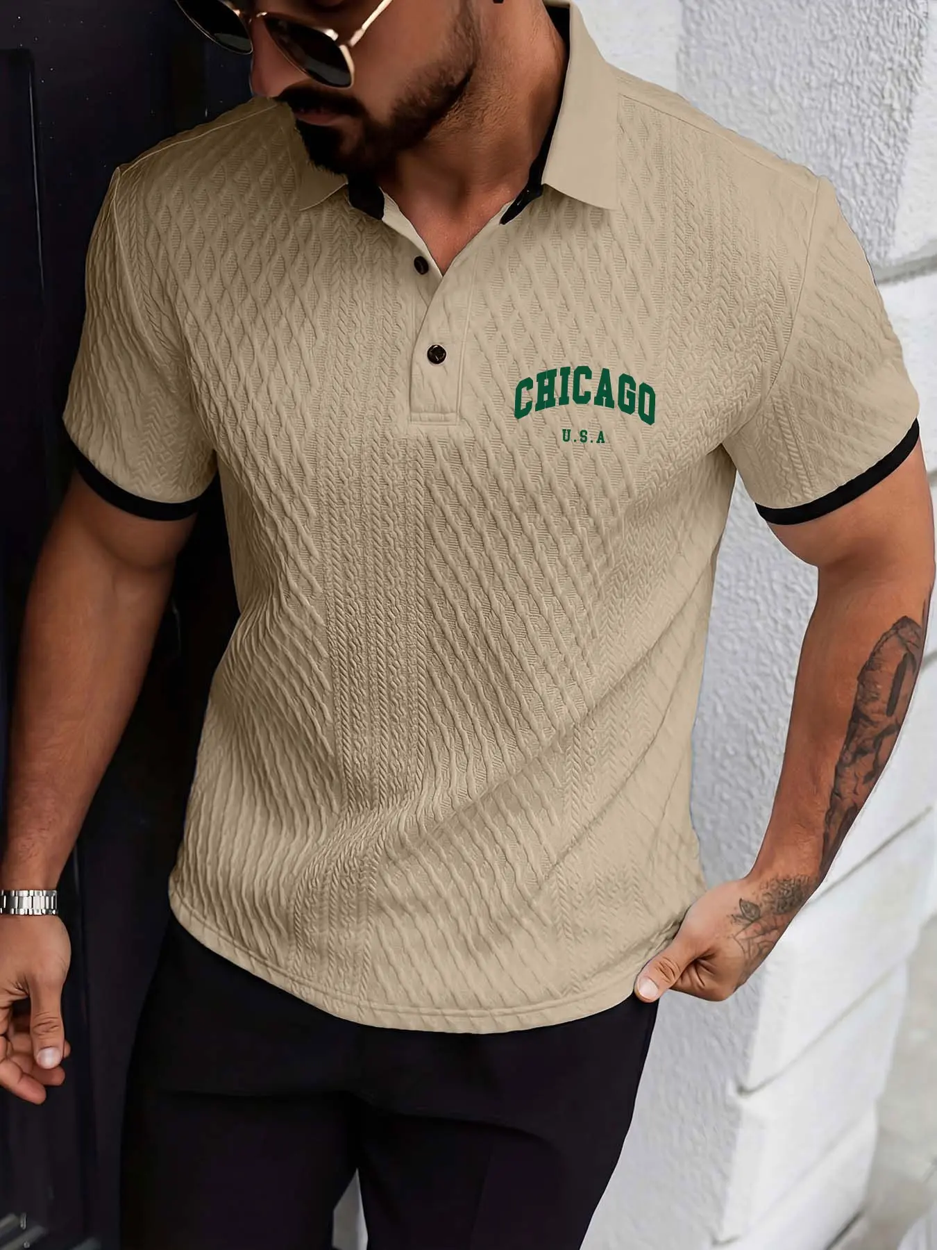 Men's Colorblock Polo Shirt, Textured Knit Fabric, Chicago Element Print, Slim Fit Short Sleeve, Casual Fashion for Daily Wear