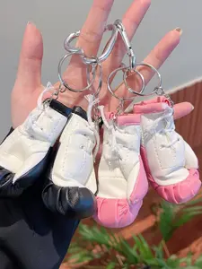 Mini Boxing Double Gloves Keychain Pendant, Key Charms, Trendy Sports Style, Color-Block Design, Can Be Hung On Bags Or Keyrings. Suitable For Daily Outings And Sports Commuting, And Can Also Serve As A Gift For Sports-Themed Parties Or Birthdays