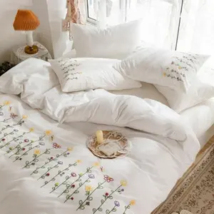 Floral Embroidery Bedding Set, 1 Count Decorative Duvet Cover & 2 Counts Pillowcase without Filler, Soft Comfortable Bedding Set for Home Bedroom