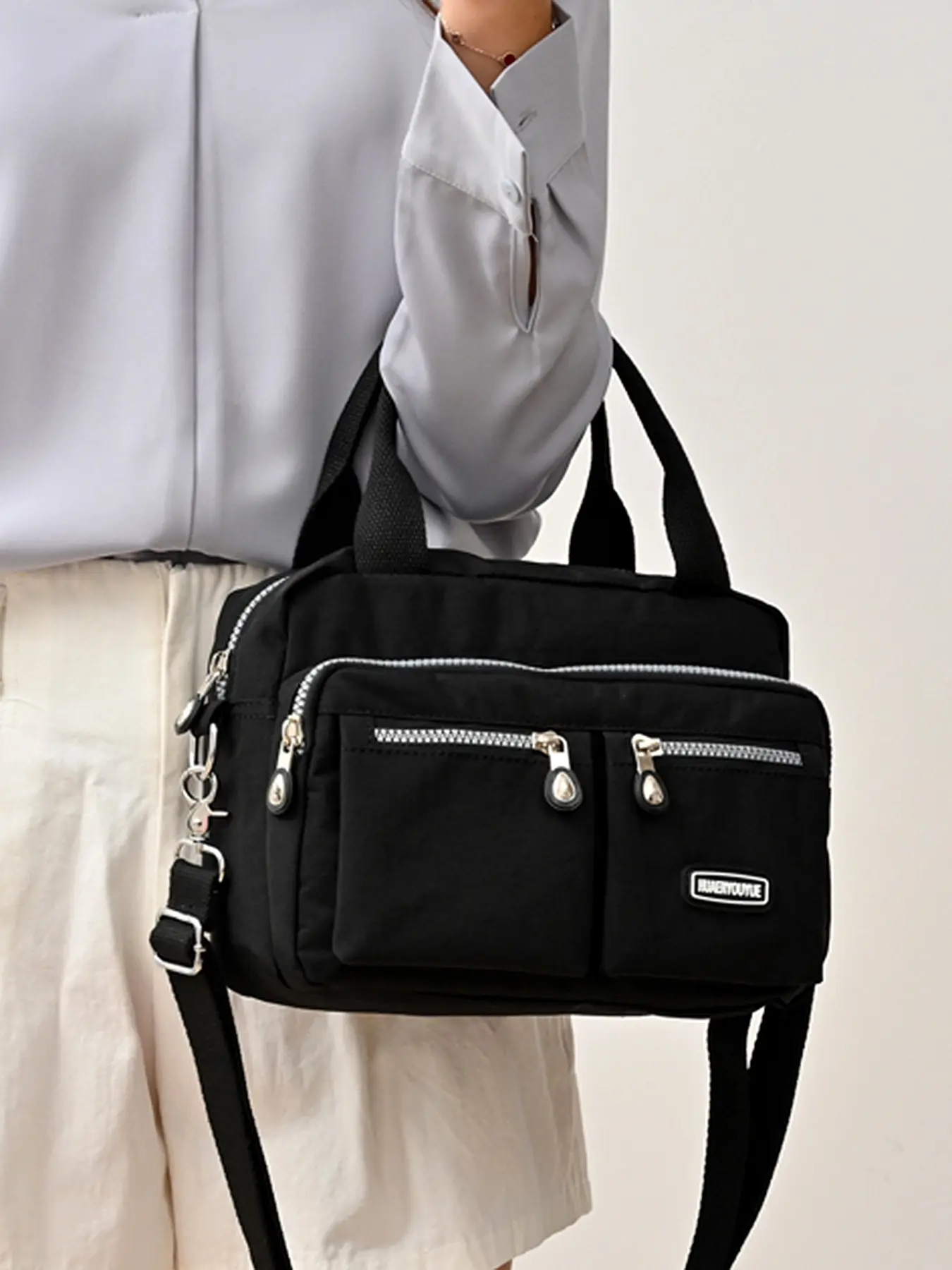 Simple solid color women's one-shoulder handbag, waterproof lightweight tote bag, street trend one-shoulder crossbody bag, Everyday crossbody bag, one-shoulder commuter bag, suitable for commuting, going out and other scenarios, Casual Trendy Bag