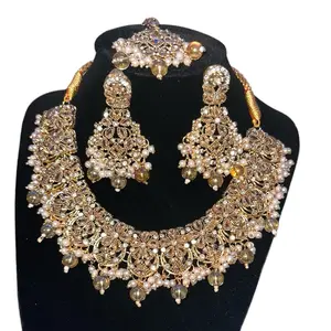 Indian/Pakistani Wedding Jewelry Set for Women - Tika and Earrings