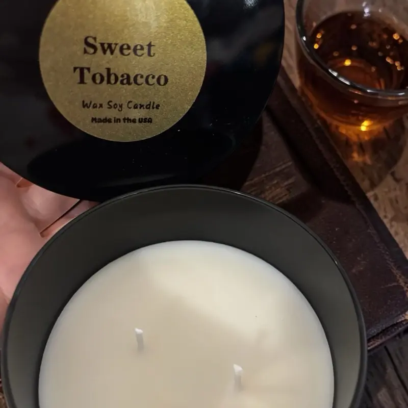 Sweet tobaco  candle