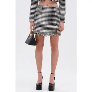 INVITE ONLY CHAIN TRIM MINI SKIRT