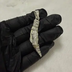 Colgante estilo Colmillo encasquillado en Plata 925 Méx