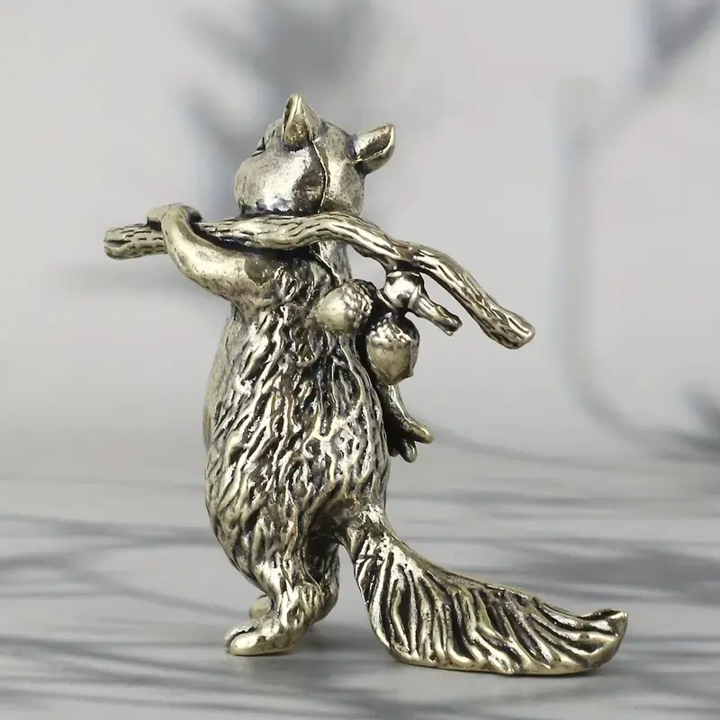 Vintage Brass Squirrel Statue, Antique Copper Home Decor, Tea Pet Collectible & Gift, Figurines For Collectors, Animal Decorative Figurines, Animal Decorations, Living Room, TV Stand, Heavy Metal Figurine, Decorative Sculptures