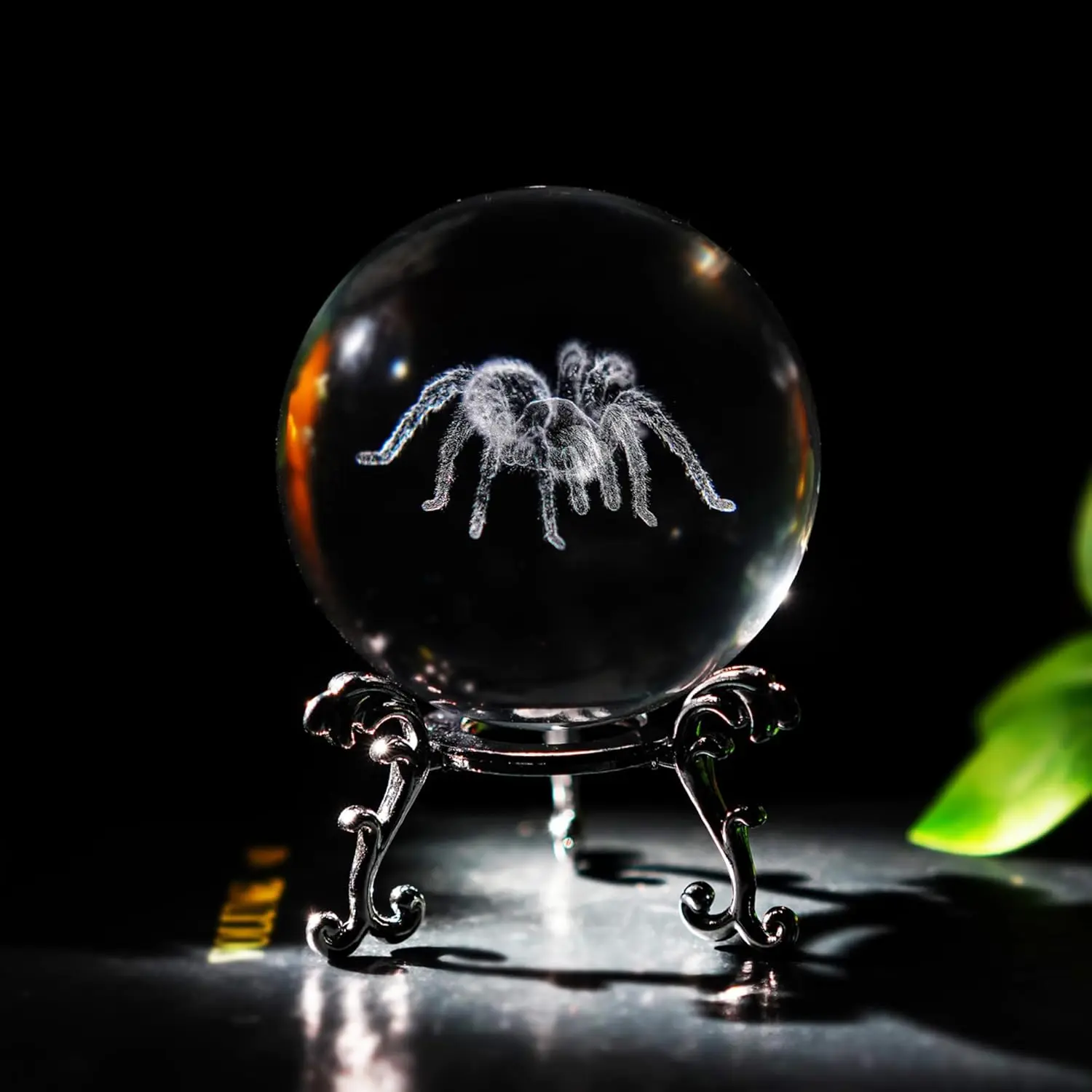 60mm 3D Spider Crystal Ball Halloween Decor with Stand 3D Laser Engraved Tarantula Animal Figurine Prop Decorative Glass Full Sphere Table Paperweight