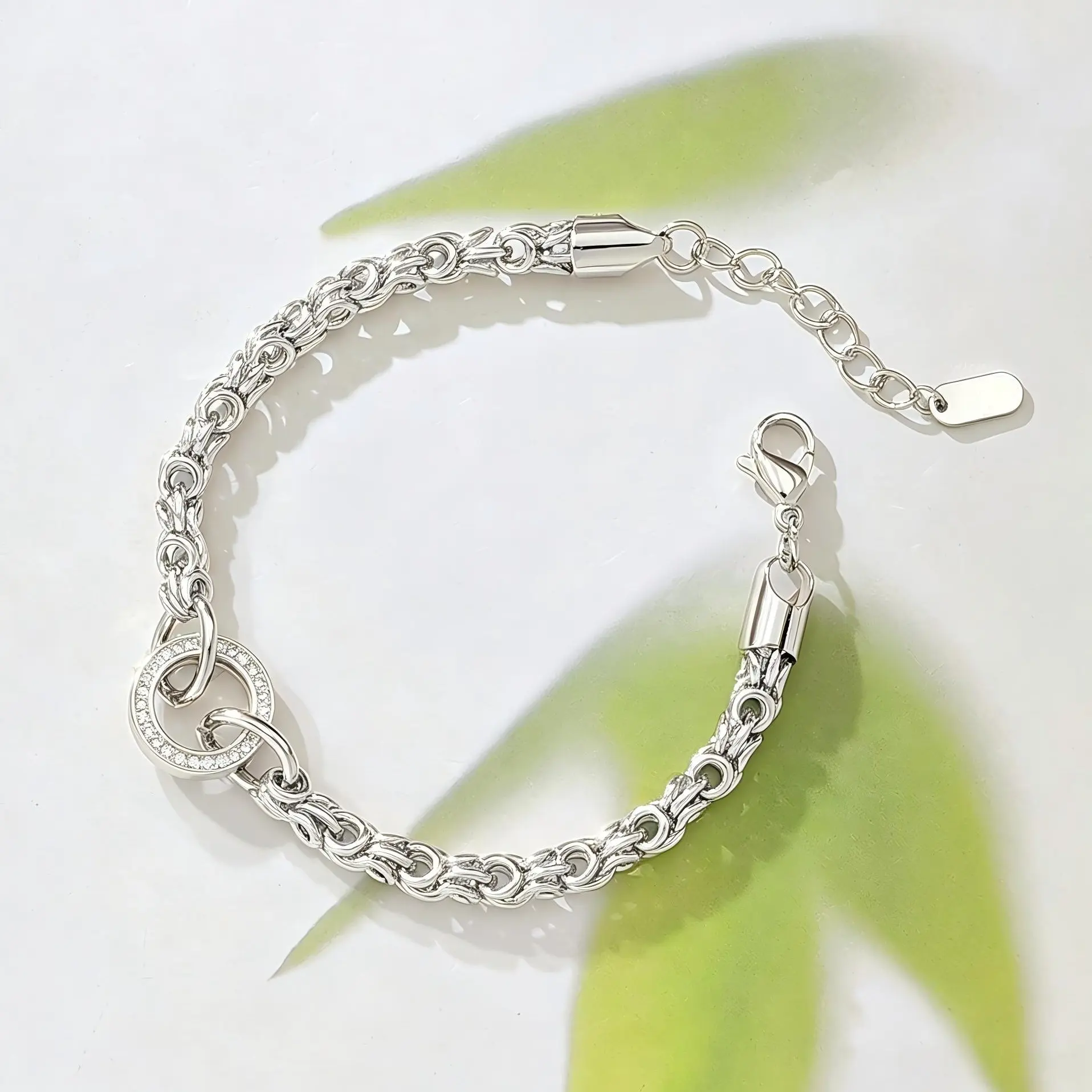 Silver Double Circle Cubic Zirconia Bracelet for Women, Stainless Steel Chunky Interlocking Chain Link Bracelets, Adjustable Dainty Crystal Circle Wrist Jewelry Gift for Her Birthday Anniversary