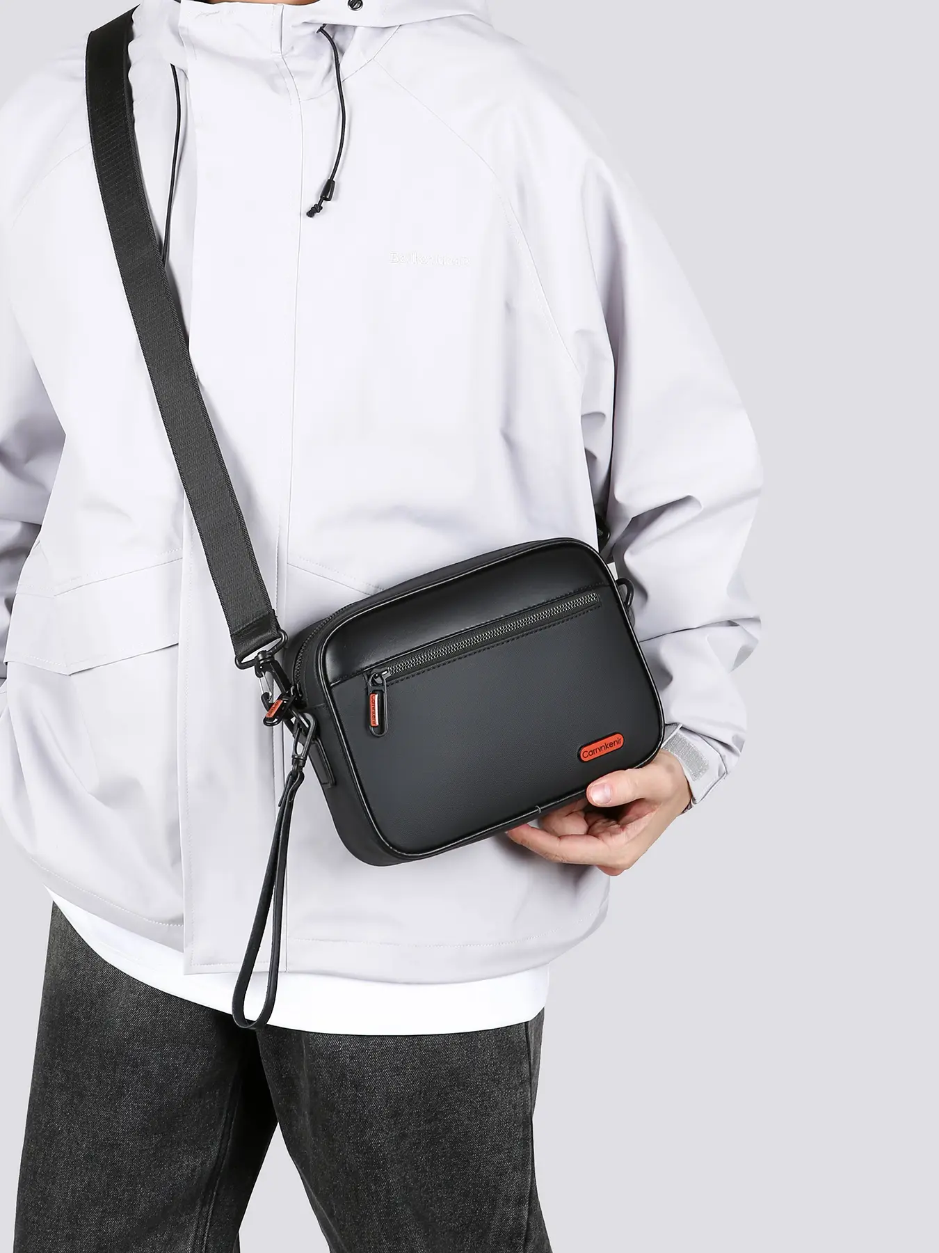 1pc Men's crossbody bag, lightweight shoulder bag, One shoulder bag, hand-held bag, Commuter crossbody bag, zipper closure, casual and simple, Casual fashion bag, suitable for daily work, commuting, business travel