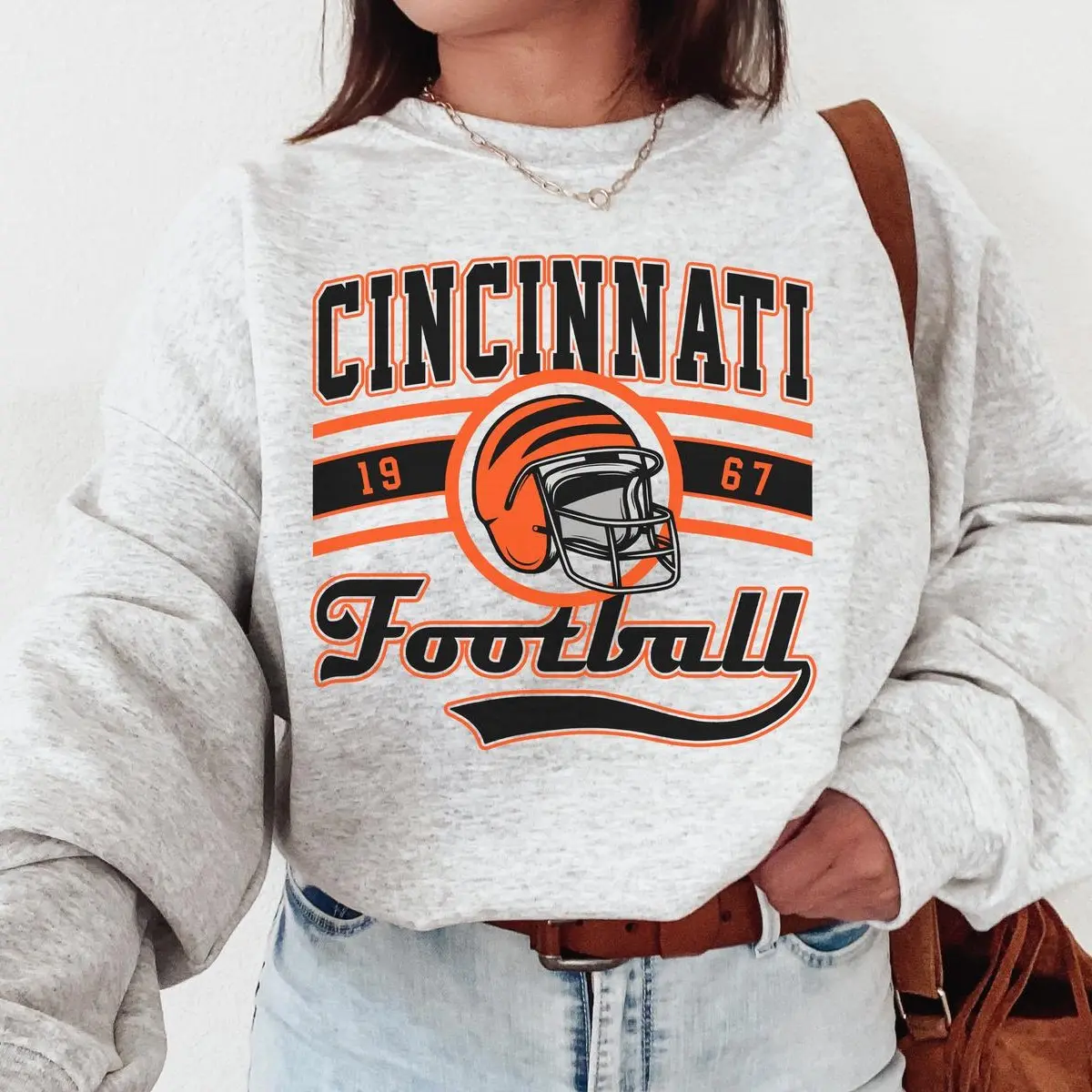 Vintage Cincinnati Football Crewneck Sweatshirt T-Shirt Bengals Sweatshirt Casual Cotton Womenswear Anniversary Elegance Fit Medium Overall Printed Short