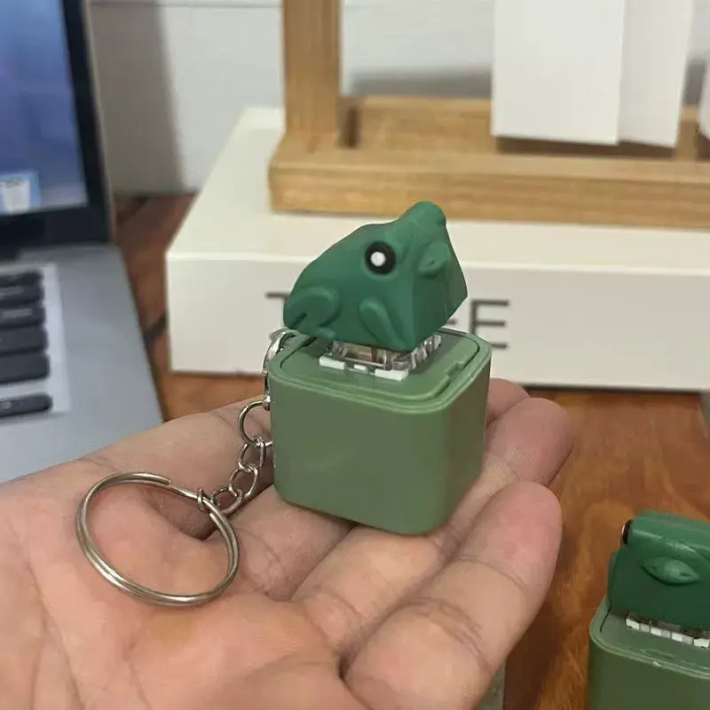 Creative Frog Sound Button Keychain, Glowing Fun Prank Stress Relief Toy, Bag Charm, Cool Keychains, Pressable Keyring, Unique Gift Idea, Lightweight Keychain