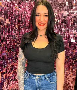 The Audrey Ribbed Cropped Tee