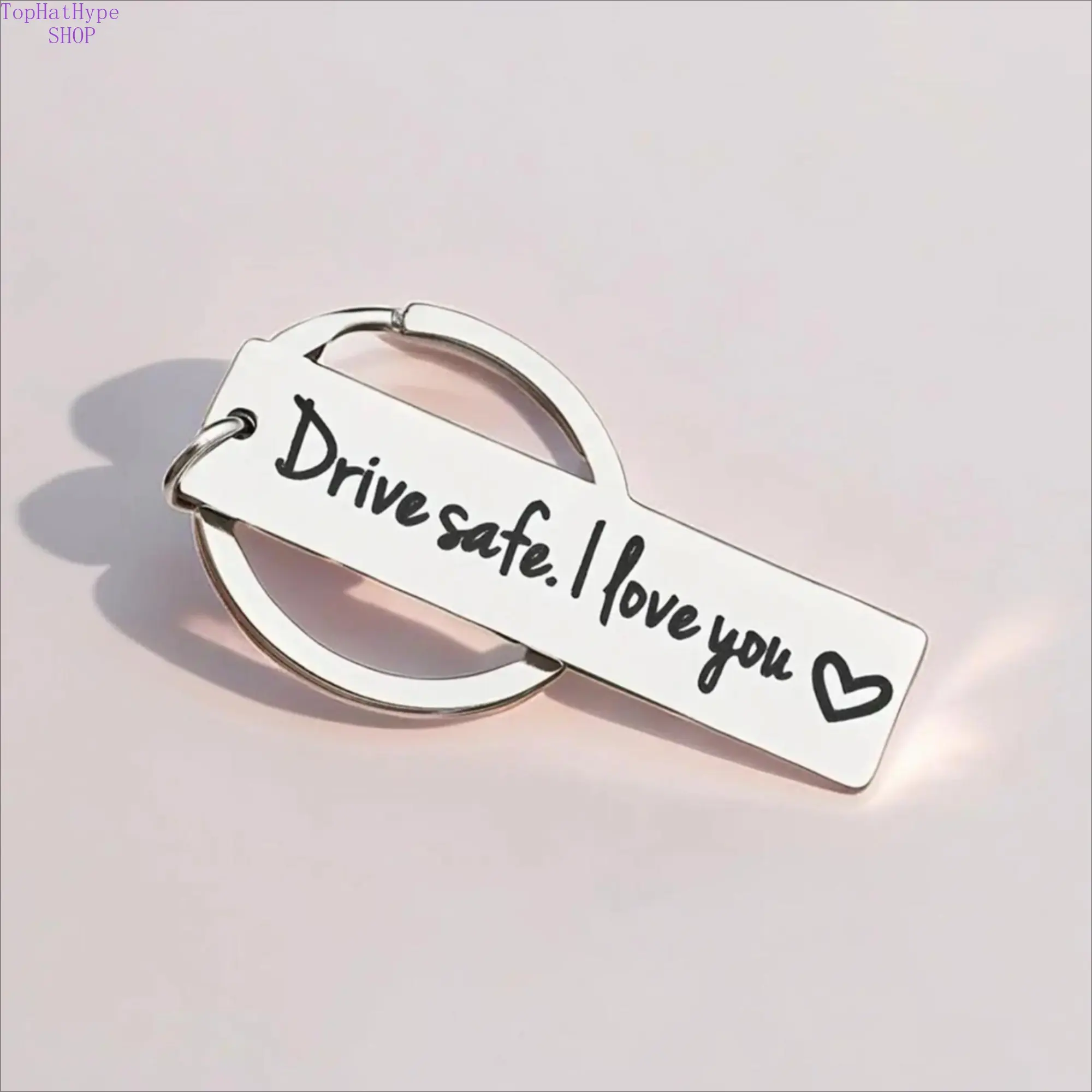 Casual Stainless Steel Keychain - Plain Heart-Shaped, Durable Anti-Rust Finish, for Automobile Keys, New Drivers, Everyday Carry Gear, Personalized Fashion Accessory Gift, Heart Handle Keychains, Edc Gear, New Driver Gift, Rust Resistant