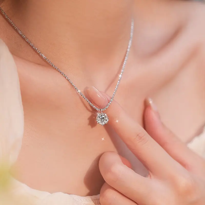 Women's 925 Sterling Silver Necklace - Brilliant Cut Diamond-Alternative Round Solitaire Pendant in Crown Setting, 45cm Twisted Chain, Durable Hypoallergenic Jewelry, Gift Box Included, Birthday/Anniversary Gift, Elegant