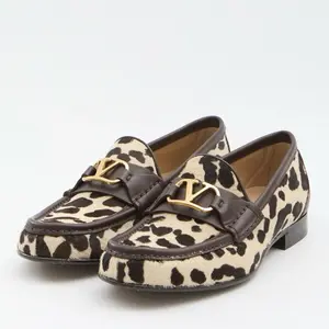 Valentino Garavani Leopard Print Loafers with V Logo Size 41