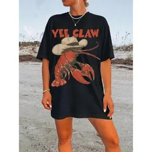Cowboy Crawfish Vintage Oversized Graphic T-Shirt Beachwear Summer Vacation Western Style Funny Lobster Tee Casual Streetwear Coastal Aesthetic Soft Trendy Outfit Women Holiday Fashion Cute Graphic Tee Comfortable Loose Fit Summer Top Beach Outfit Street