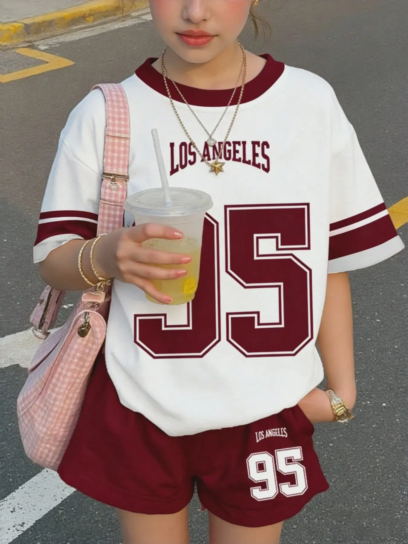 Girls' Trendy Sports Suit, Athletic Set, Short Sleeve and Shorts Set, Cute Print Design, Slim-Fitting, Ideal for Home and Commuting, Kids Girls Clothing, Clothes Kids
