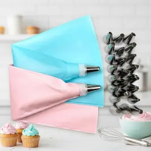 Reusable Silicone Piping Bag Set, Leakproof Baking Tools, Pastry Decorating Tools, Baking Supplies, Non-Toxic Heat-Resistant Icing Decorating Kit with Multiple Nozzles for Cakes Cookies Cream