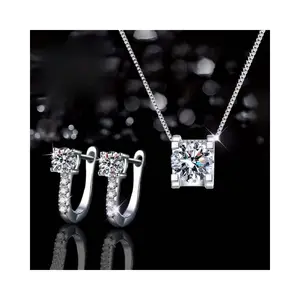 3pcs jewelry set, including 1 pair of earrings and 1 pendant necklace, is suitable for daily wear and also ideal as a gift