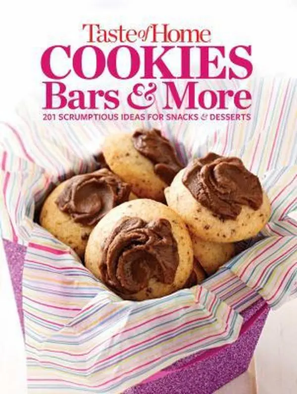 USED Book - Taste of Home Cookies, Bars and More: 201 Scrumptious Ideas for Snacks and Desserts by Editors of Taste of Home, Taste Of Home (Hardcover) - english