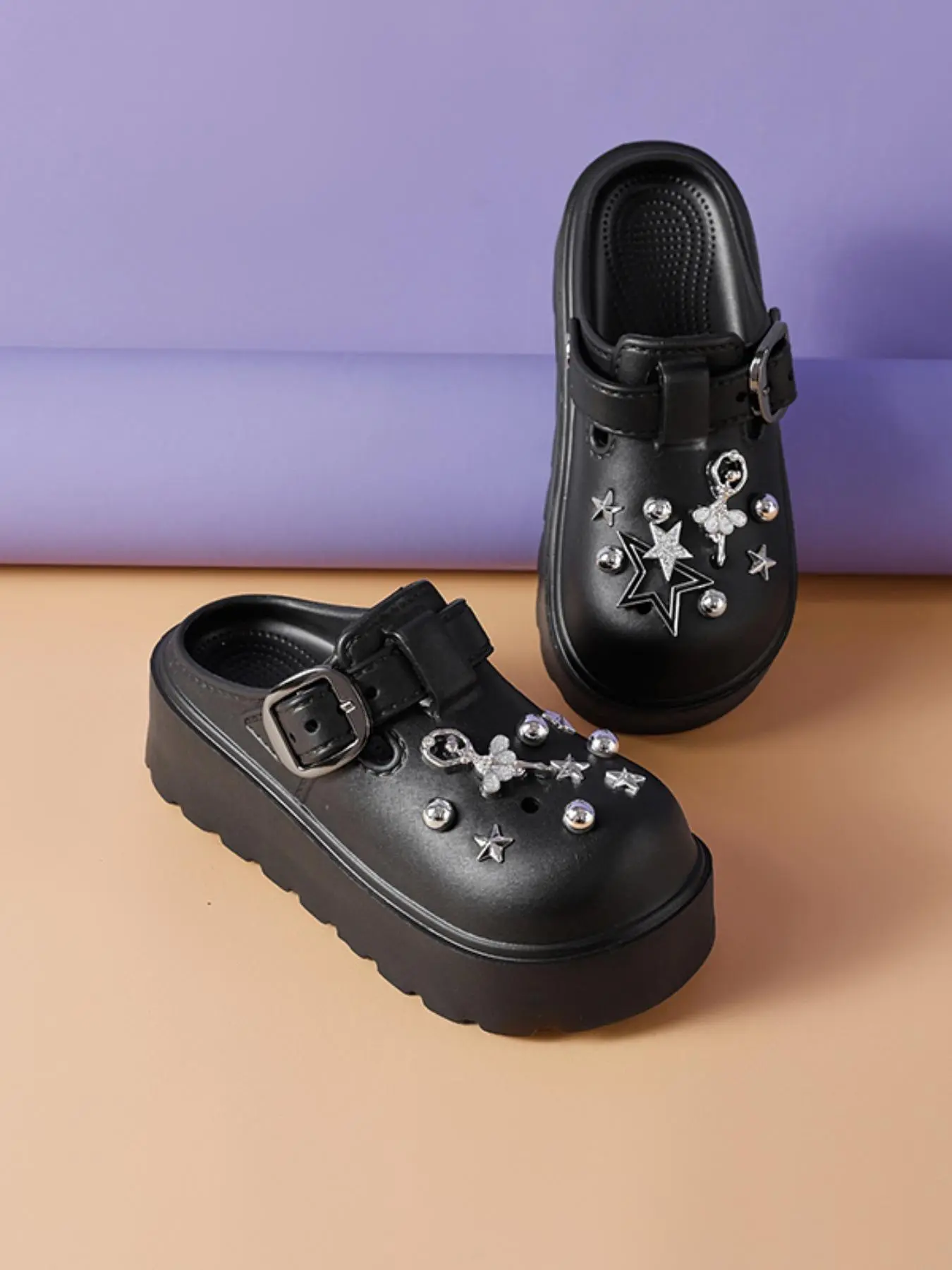 Women's Fashionable Star Decorated Platform Clogs, Casual Comfortable Breathable Clogs for Daily Wear, Female All-match Round Toe Shoes for Outdoor Adjustable Buckle Clogs